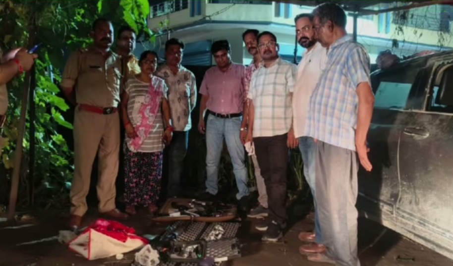 हथियारों के सौदागरों पर STF का शिकंजा, खुली काले कारोबार की परतें, 5 आरोपी गिरफ्तार।