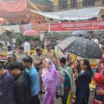 कैंची धाम मेला 2026: बारिश भी नहीं रोक पाई आस्था का सैलाब, 96 हजार से अधिक श्रद्धालुओं ने किए बाबा के दर्शन।