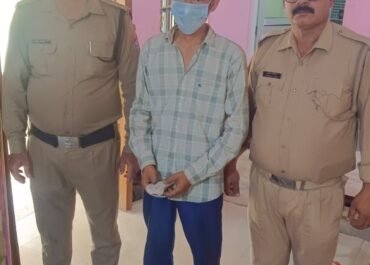 रसगुल्ले के डिब्बे में छिपा था ‘सफेद जहर’, पुलिस ने खोला नशे के खेल का राज। मिठास के पर्दे में चल रहा था नशे का धंधा, ऑपरेशन प्रहार में तस्कर गिरफ्तार।