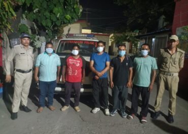 शराब के नशे में बवाल, शांति भंग करने पर 5 गिरफ्तार।