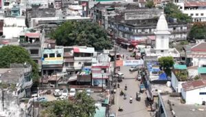 मोहर्रम को लेकर नैनीताल पुलिस अलर्ट, ड्रोन निगरानी और रातभर चला सघन चेकिंग अभियान, एसएसपी डॉ. मंजूनाथ टी.सी. के निर्देशन में संवेदनशील क्षेत्रों में सुरक्षा के कड़े इंतजाम, कंट्रोल रूम से 24 घंटे निगरानी।