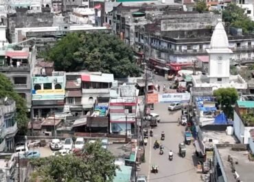 मोहर्रम को लेकर नैनीताल पुलिस अलर्ट, ड्रोन निगरानी और रातभर चला सघन चेकिंग अभियान, एसएसपी डॉ. मंजूनाथ टी.सी. के निर्देशन में संवेदनशील क्षेत्रों में सुरक्षा के कड़े इंतजाम, कंट्रोल रूम से 24 घंटे निगरानी।