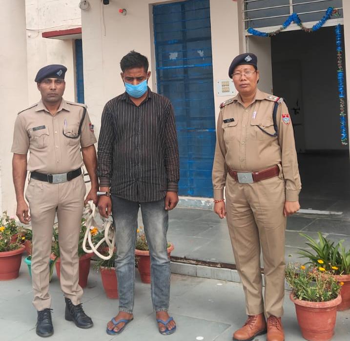 ऑपरेशन प्रहार के तहत वांछित अभियुक्त गिरफ्तार, मुक्तेश्वर पुलिस को मिली सफलता।