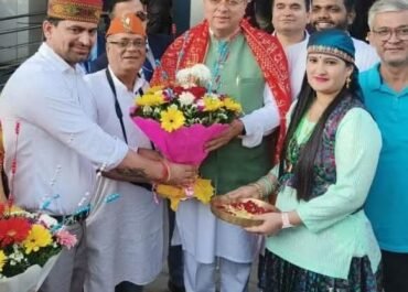 मुंबई में प्रवासी उत्तराखंडवासियों से मुख्यमंत्री धामी का संवाद, विकास विजन किया साझा।