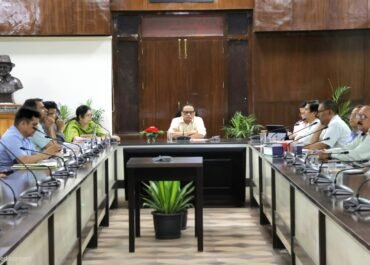 उत्तराखंड में नदी एवं जलस्रोत पुनर्जीवन को नई गति, SARRA की बैठक में कई अहम प्रस्तावों पर चर्चा।