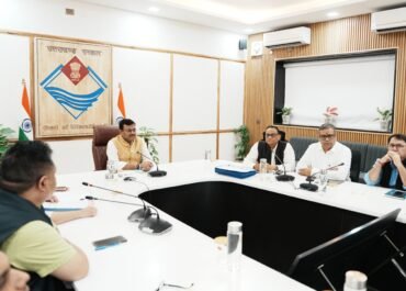 उत्तराखंड में भू-जल संरक्षण पर बड़ा फोकस, मुख्य सचिव ने ग्राउंड वाटर रिचार्ज नीति बनाने के दिए निर्देश।