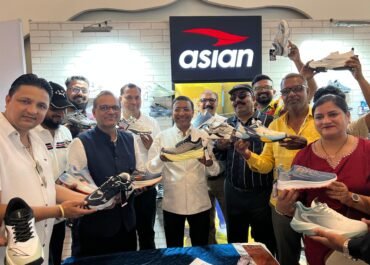फुटवियर इंडस्ट्री का महाकुंभ! रामनगर में एशियन ने दिखाया 2500 डिज़ाइनों का दम।