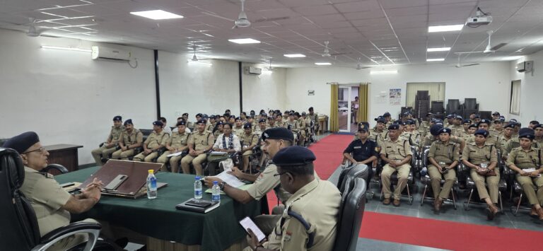UKPSC परीक्षा पर पुलिस का अभेद्य पहरा! 7 हजार अभ्यर्थियों के लिए हाईटेक सुरक्षा, नकल माफियाओं की हर चाल होगी फेल