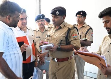 एसएसपी नैनीताल ने नवनिर्मित बनभूलपुरा थाने का किया निरीक्षण, समयबद्ध तरीके से सुविधाएं पूरी करने के दिए निर्देश।