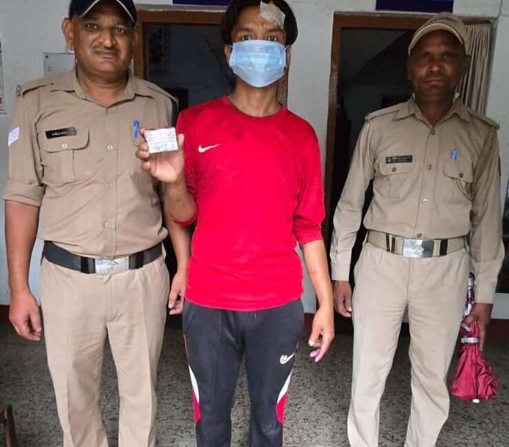 सगे भाई पर जानलेवा हमला करने वाला आरोपी चंद घंटों में गिरफ्तार, वारदात में प्रयुक्त ब्लेड बरामद।