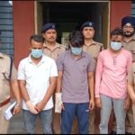 "नकली नोटों की फैक्ट्री का भंडाफोड़, 3 शातिर गिरफ्तार… लैपटॉप-प्रिंटर से छाप रहे थे करेंसी!"*