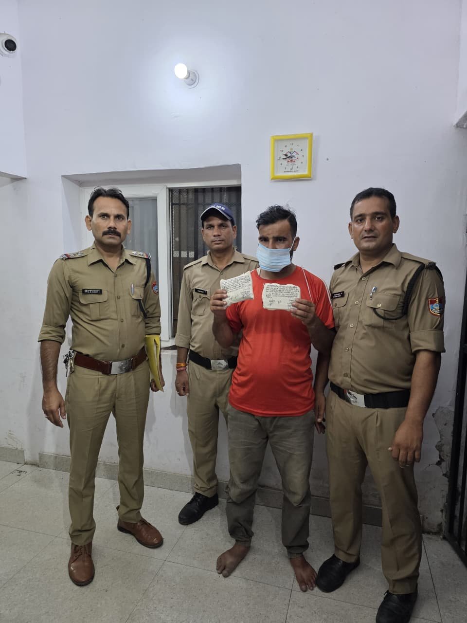 नशे के सौदागरों पर नैनीताल पुलिस का शिकंजा, बनभूलपुरा से स्मैक तस्कर दबोचा।