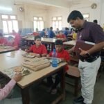 रक्षाबंधन से पहले खाद्य विभाग का अभियान, नवोदय विद्यालय सहित कई प्रतिष्ठानों से लिए खाद्य नमूने।