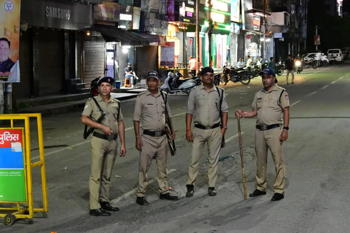 हुड़दंगियों की अब खैर नहीं! SSP के निर्देश पर हल्द्वानी में देर रात सघन चेकिंग।