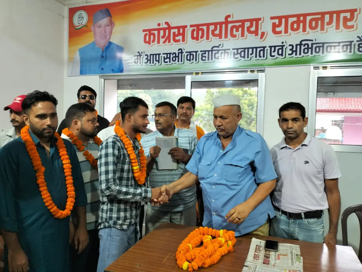 महंगाई-बेरोजगारी के मुद्दे पर भाजपा पर बरसे रणजीत रावत, आजाद समाज पार्टी के कार्यकर्ताओं ने थामा कांग्रेस का हाथ।