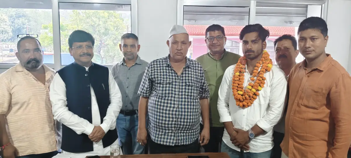 रामनगर में कांग्रेस की चुनावी तैयारियों को लेकर बैठक, व्यापक जनसंपर्क अभियान पर चर्चा।