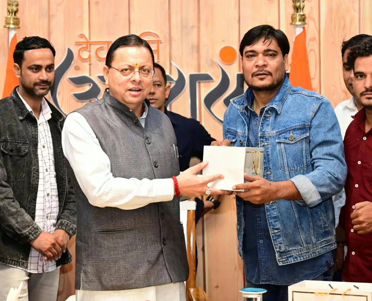 हरियाणा के युवाओं को भाया उत्तराखंड, सीएम धामी से बोले- देवभूमि की खूबसूरती, कनेक्टिविटी और अपनापन बना दिल में खास जगह।